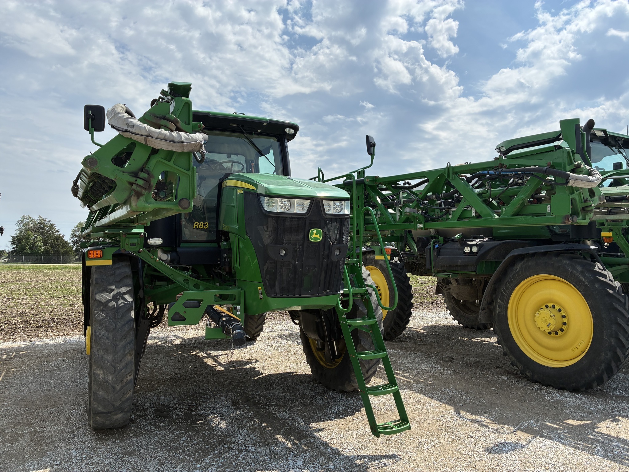 2017 John Deere R4045 Self-Propelled Sprayer