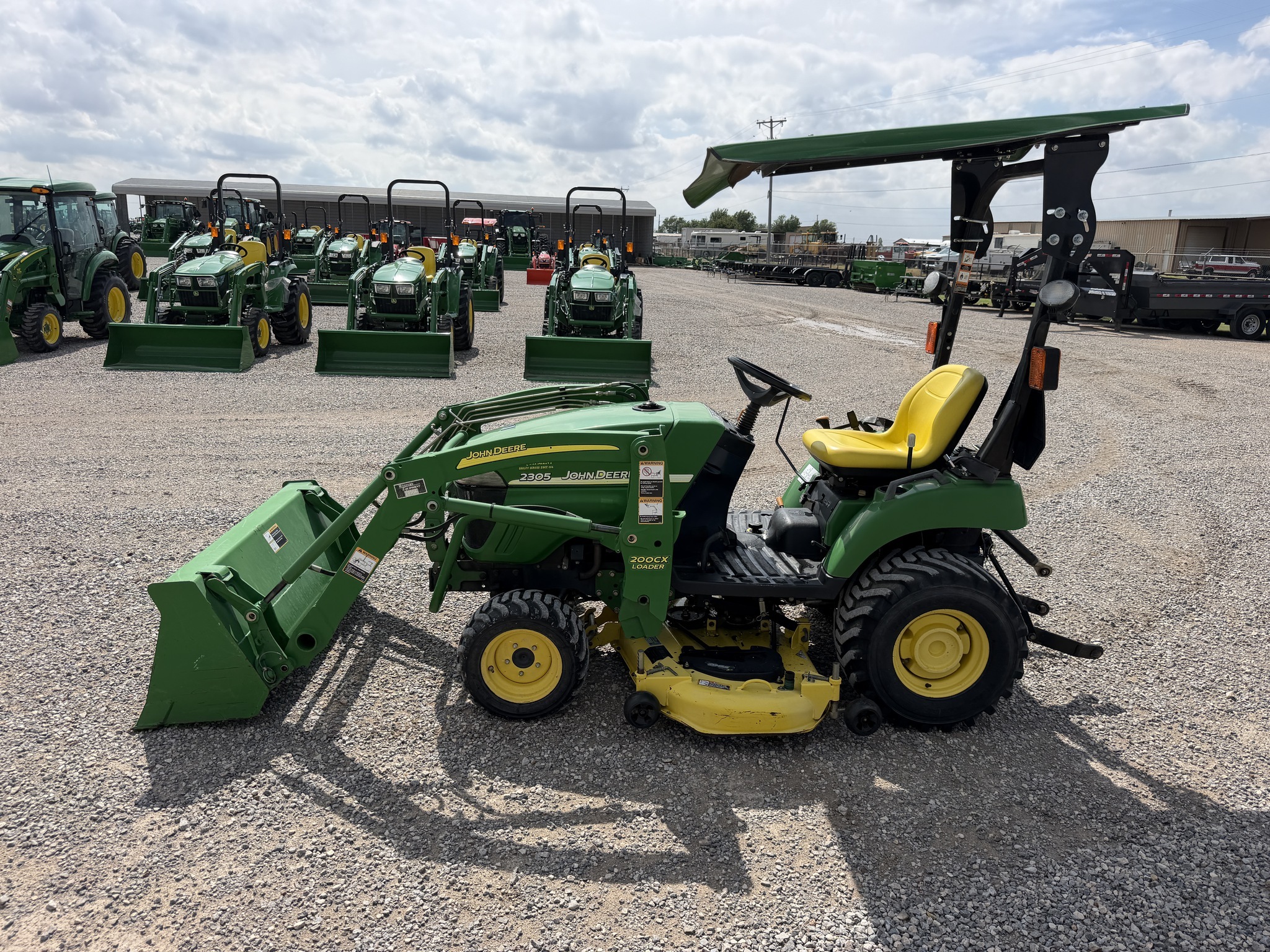 2007 John Deere 2305 Tractor