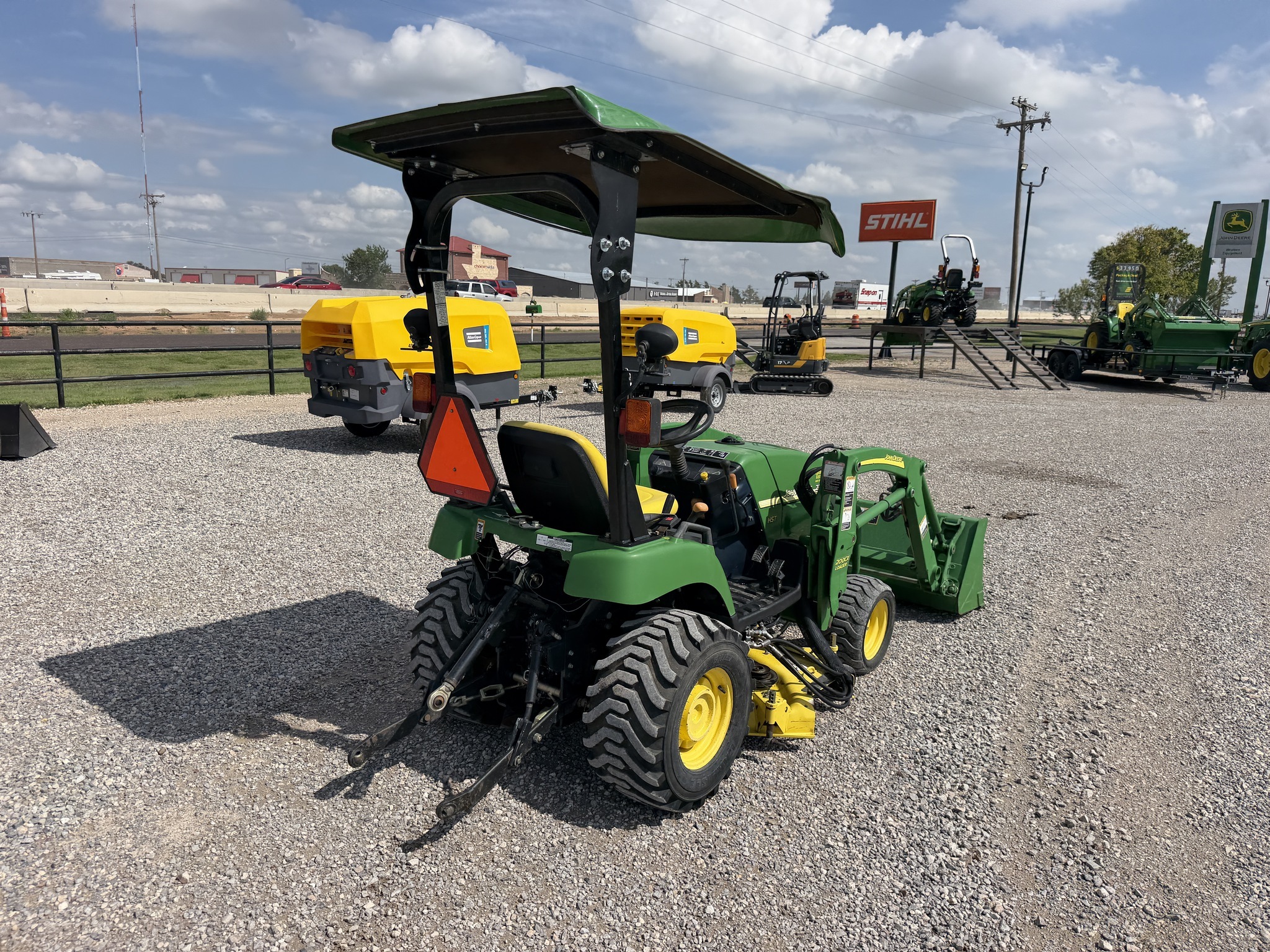2007 John Deere 2305 Tractor