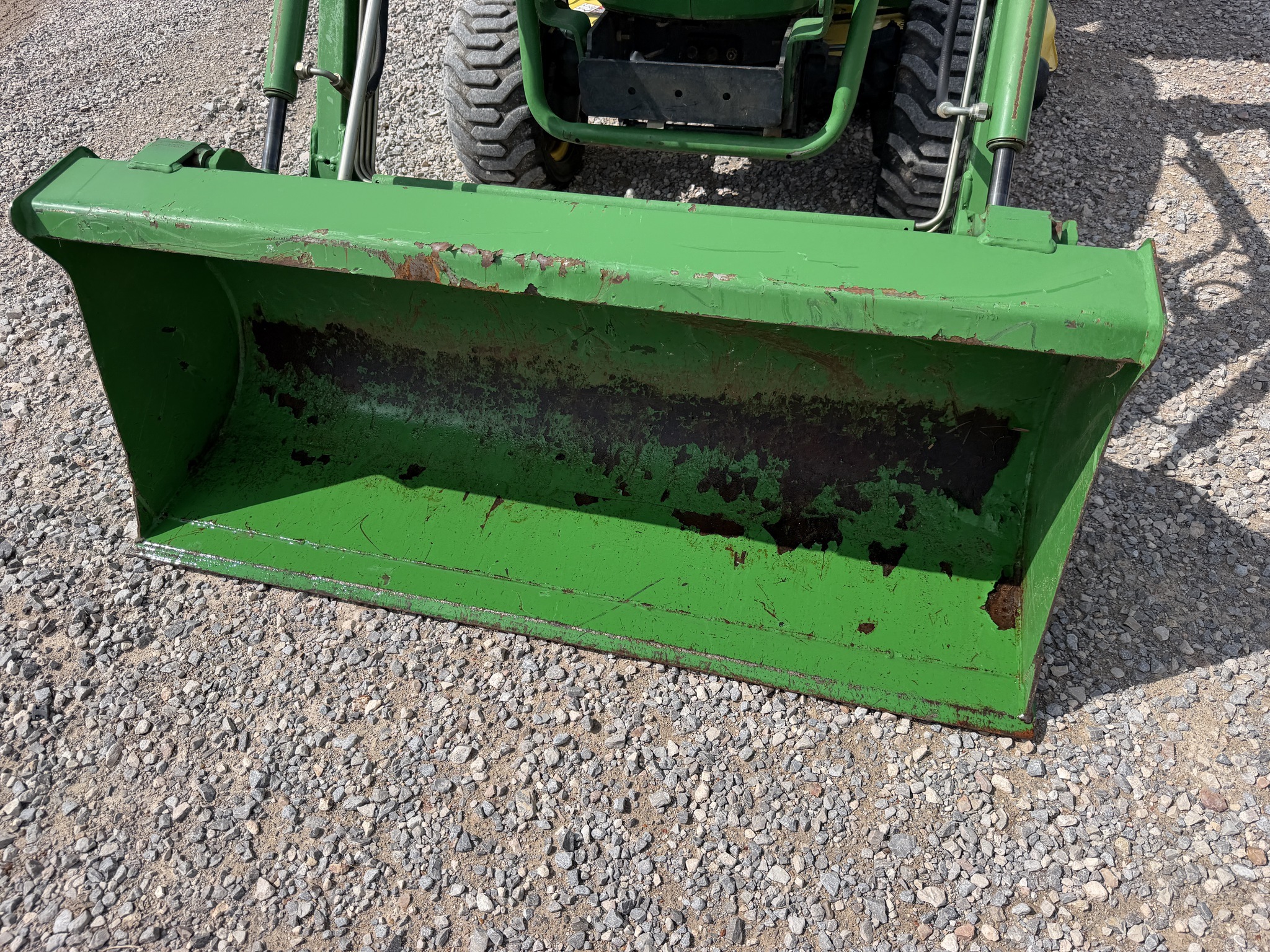 2007 John Deere 2305 Tractor