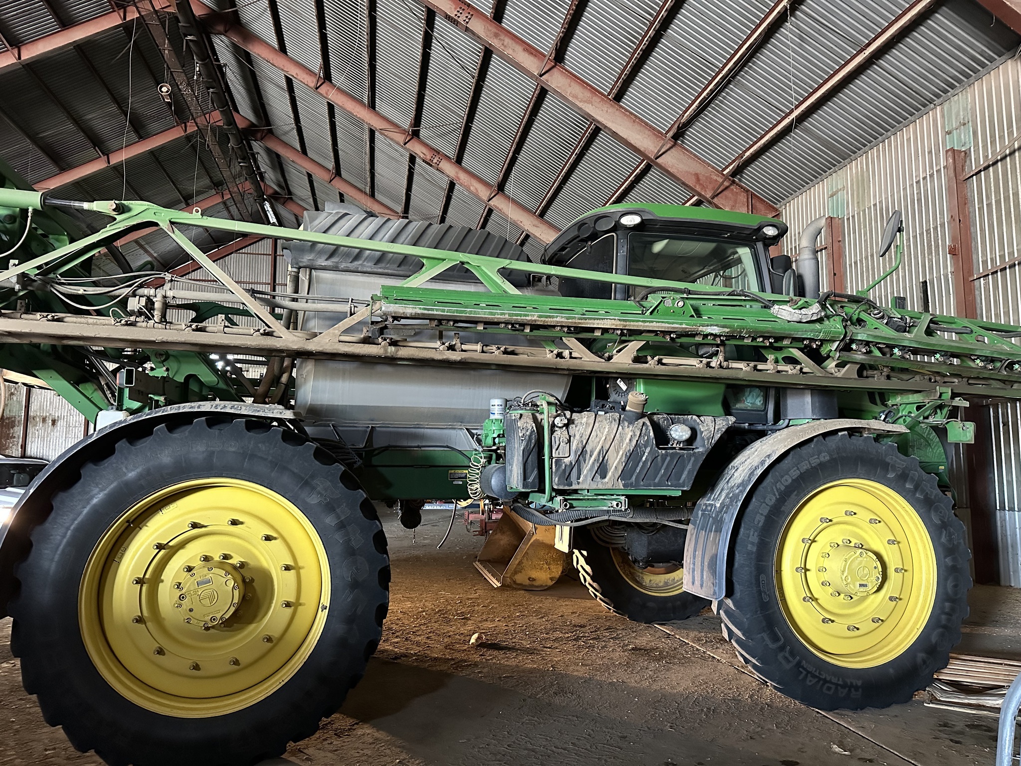 2017 John Deere R4045 Self-Propelled Sprayer