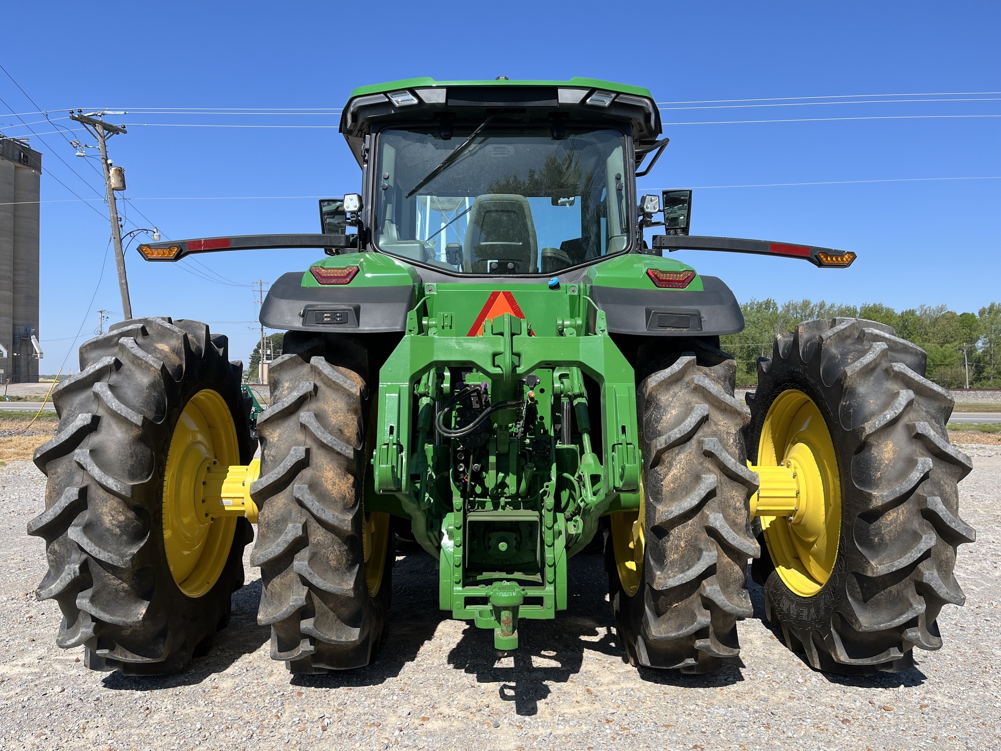2022 John Deere 8R 340 Tractor