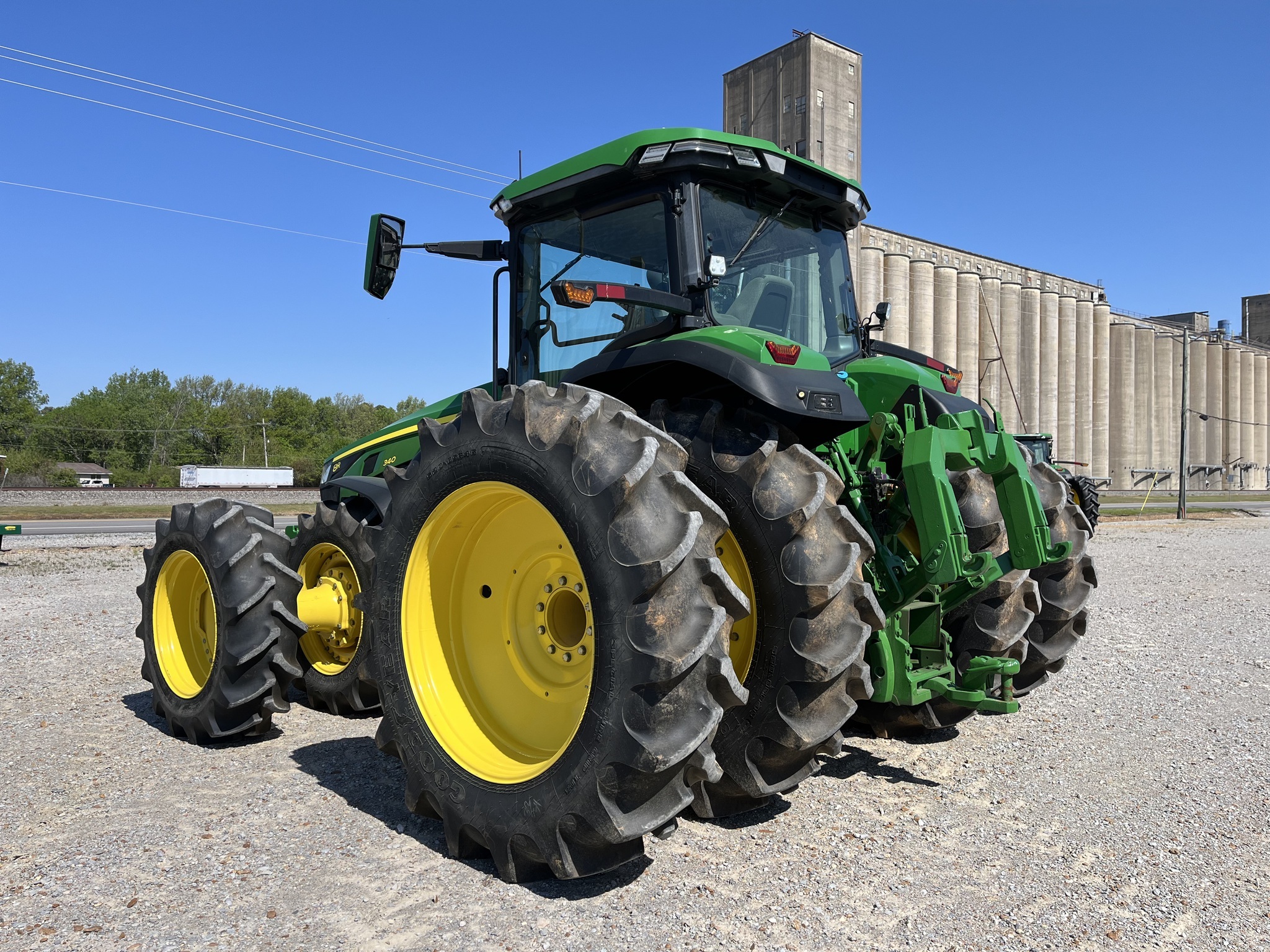 2022 John Deere 8R 340 Tractor