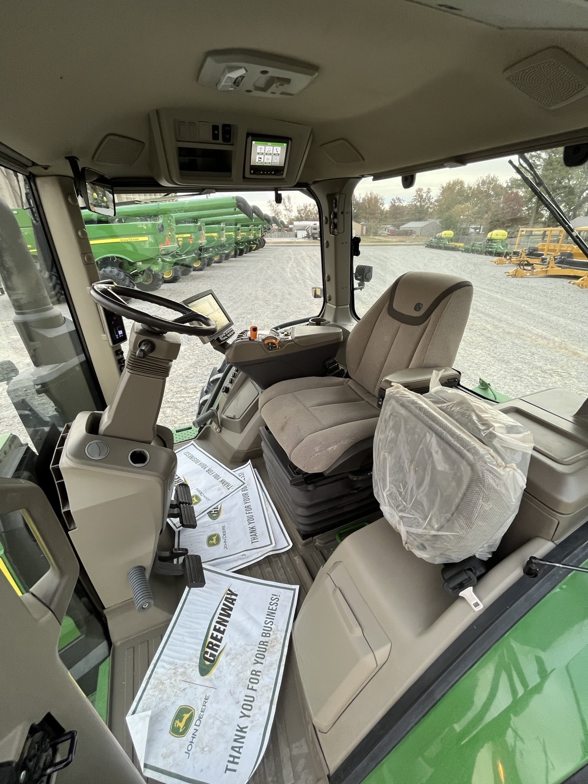 2022 John Deere 8R 340 Tractor