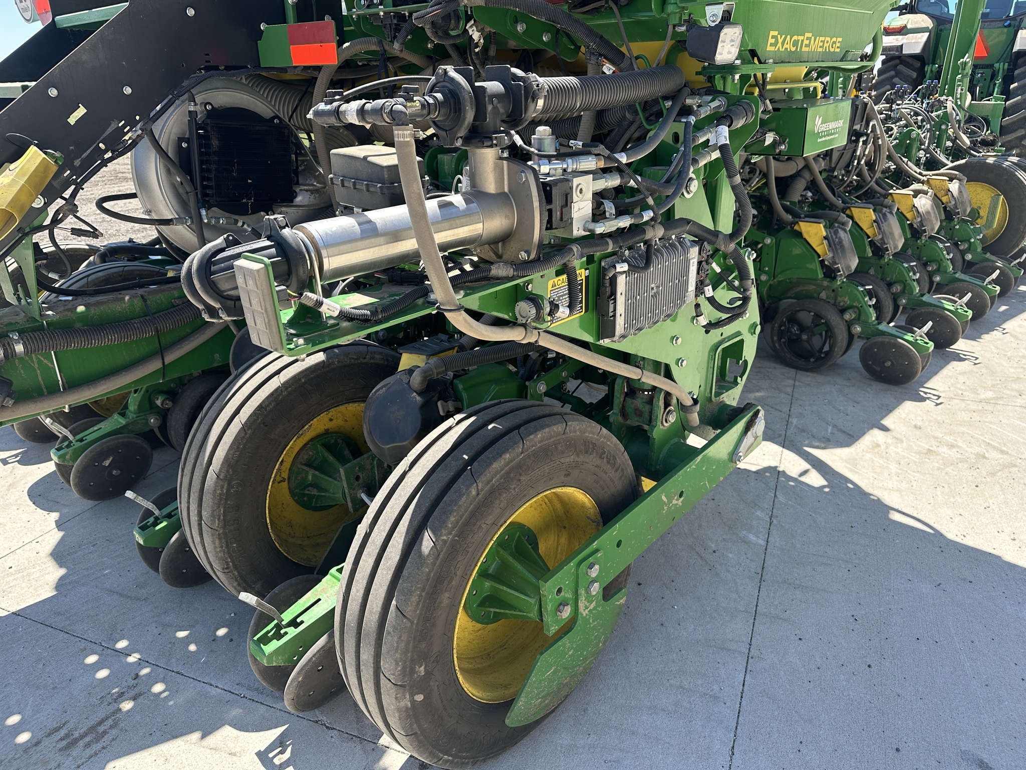 2022 John Deere 1775NT Planter