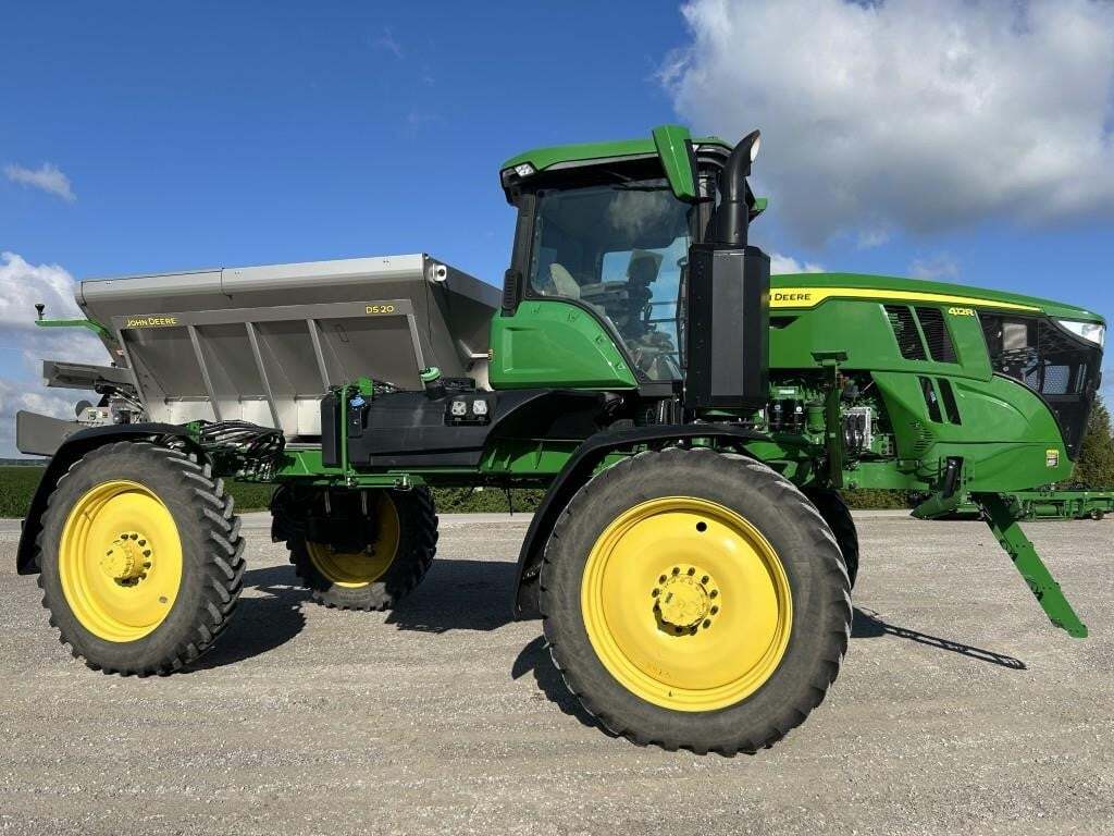 2022 John Deere 412R Self-Propelled Sprayer