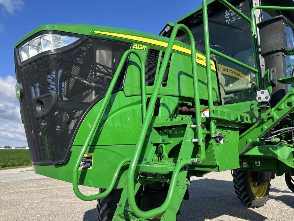 2022 John Deere 412R Self-Propelled Sprayer