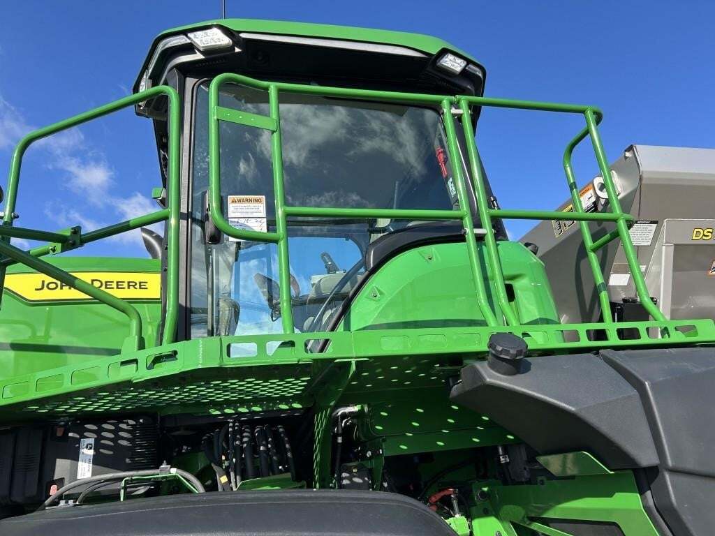 2022 John Deere 412R Self-Propelled Sprayer