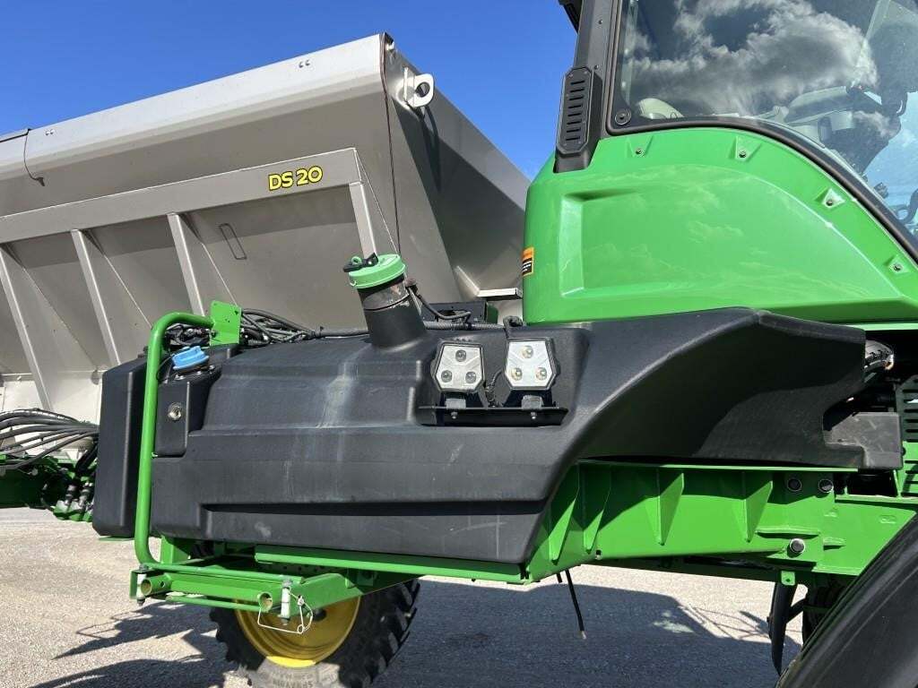 2022 John Deere 412R Self-Propelled Sprayer