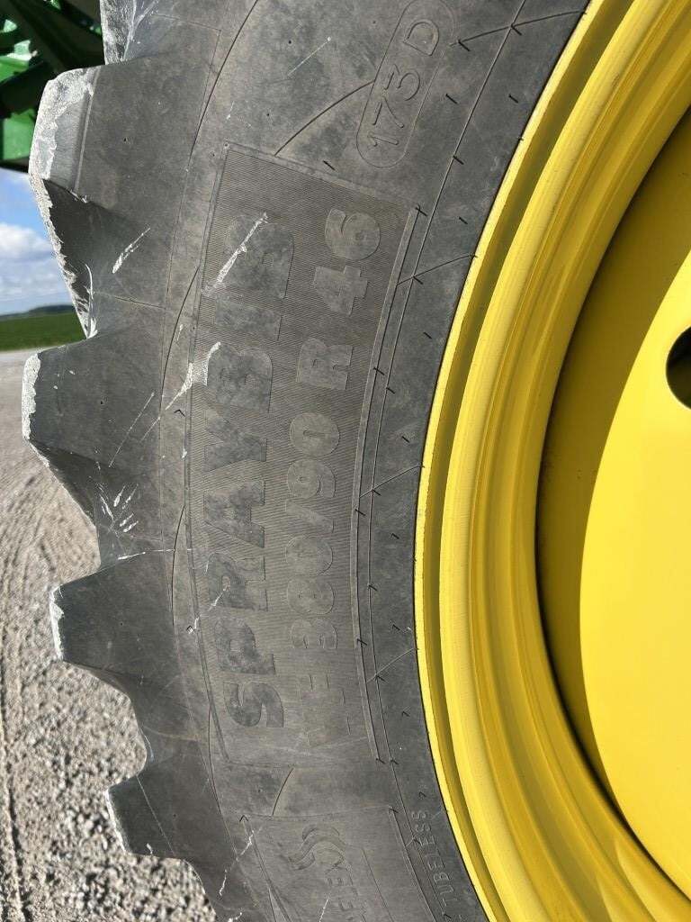 2022 John Deere 412R Self-Propelled Sprayer