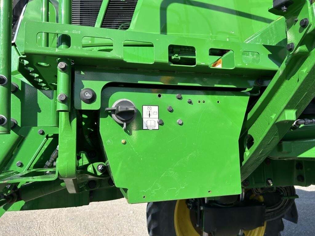2022 John Deere 412R Self-Propelled Sprayer