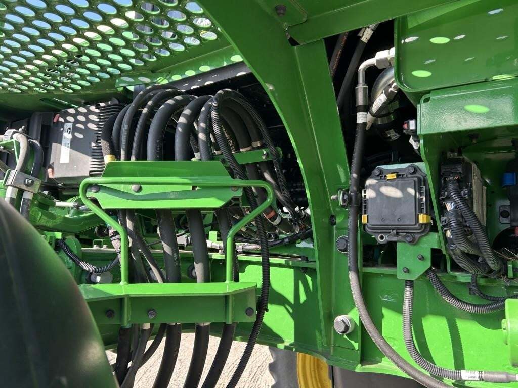 2022 John Deere 412R Self-Propelled Sprayer