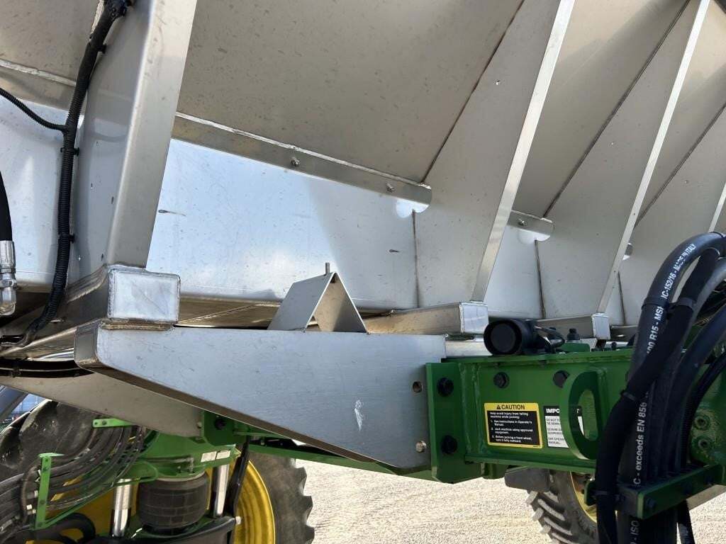 2022 John Deere 412R Self-Propelled Sprayer