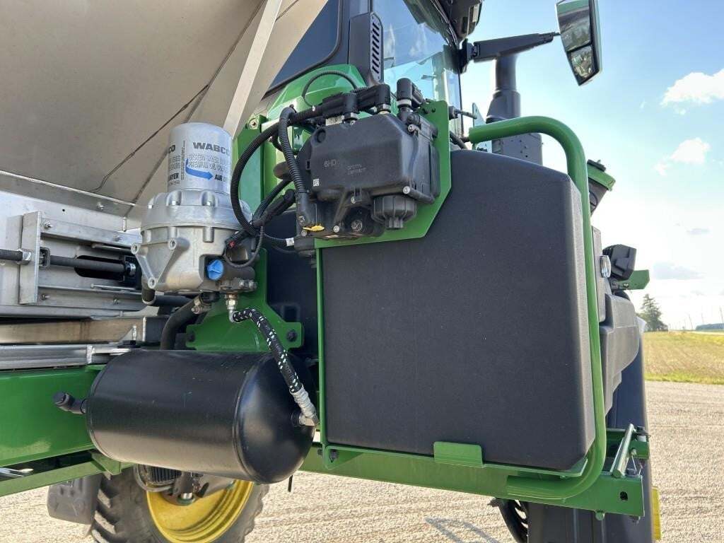 2022 John Deere 412R Self-Propelled Sprayer