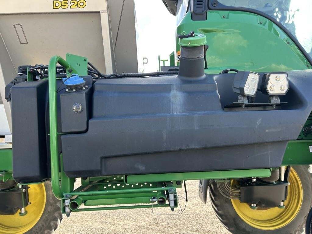 2022 John Deere 412R Self-Propelled Sprayer