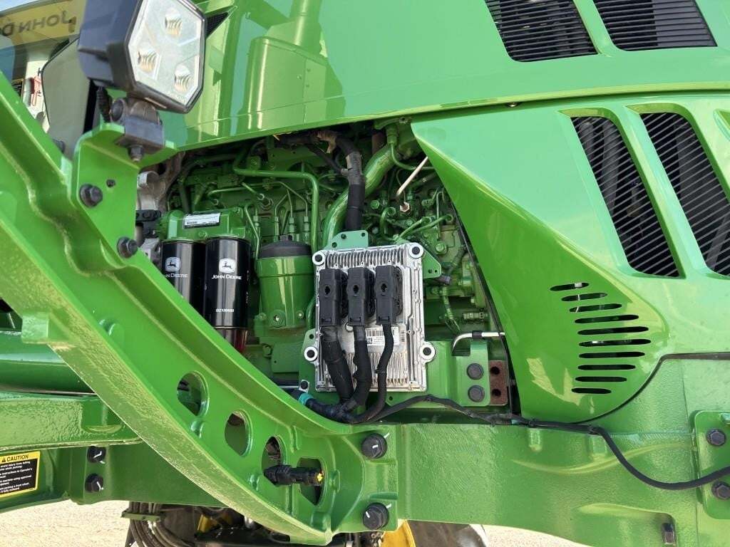 2022 John Deere 412R Self-Propelled Sprayer