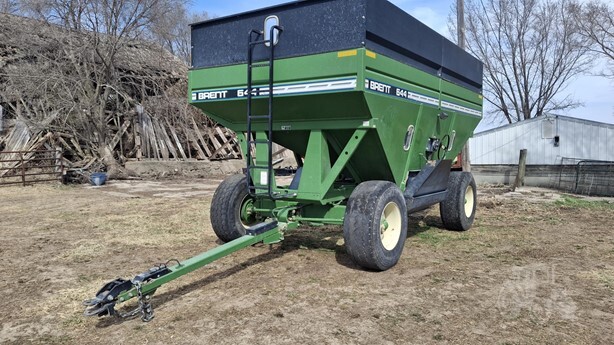  Brent 644 Gravity Wagon