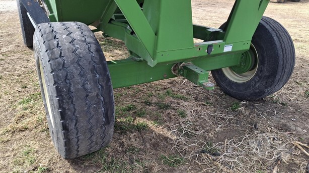  Brent 644 Gravity Wagon