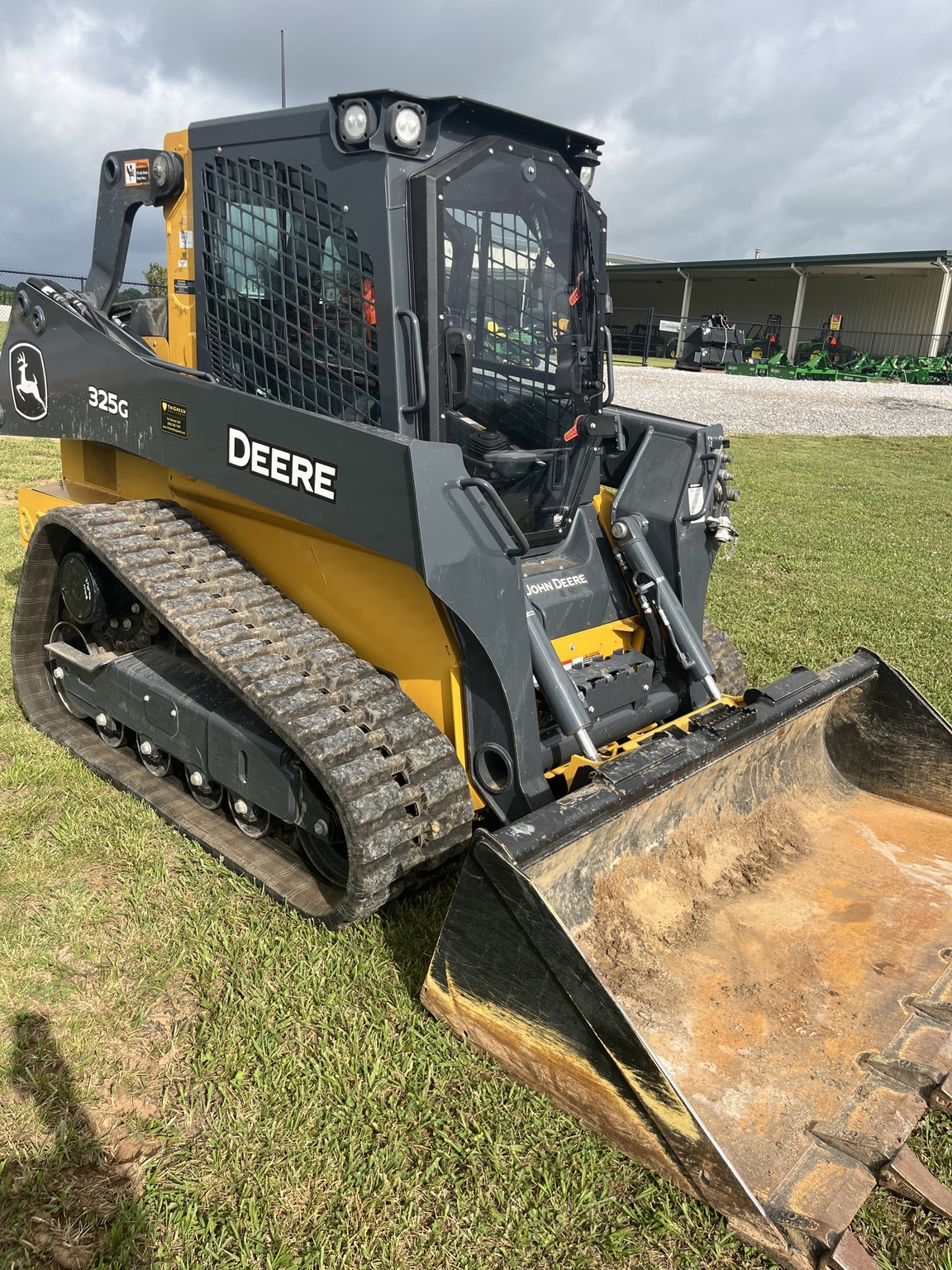 2025 Deere 325G Skid Steer