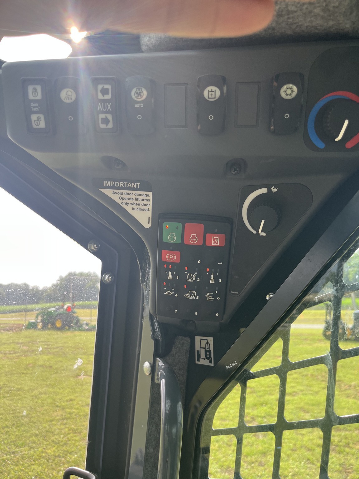 2025 Deere 325G Skid Steer