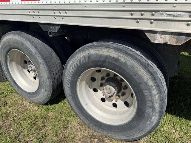2013 Timpte Grain Trailer Grain Trailer