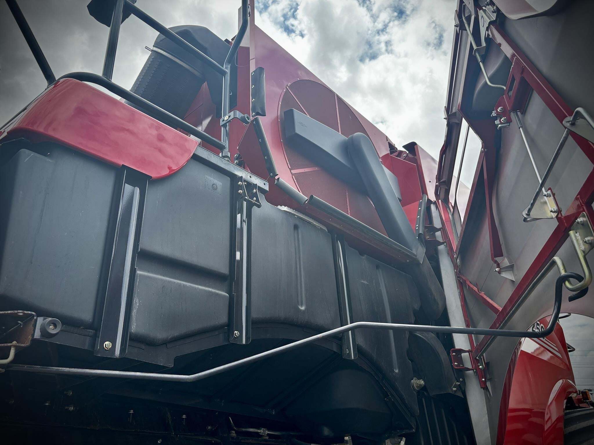 2022 Case IH 8250 Combine