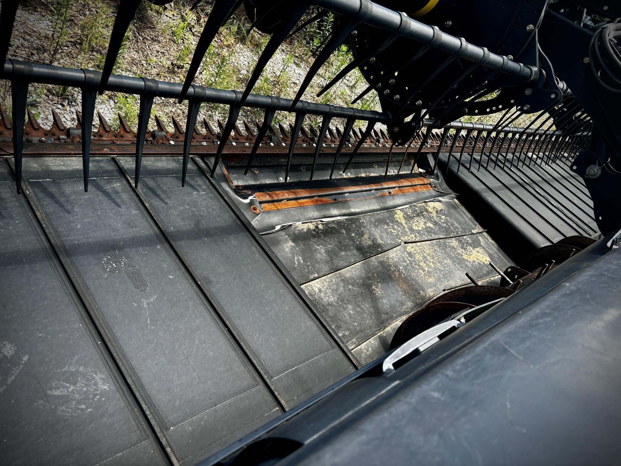 2015 MacDon FD75 Platform
