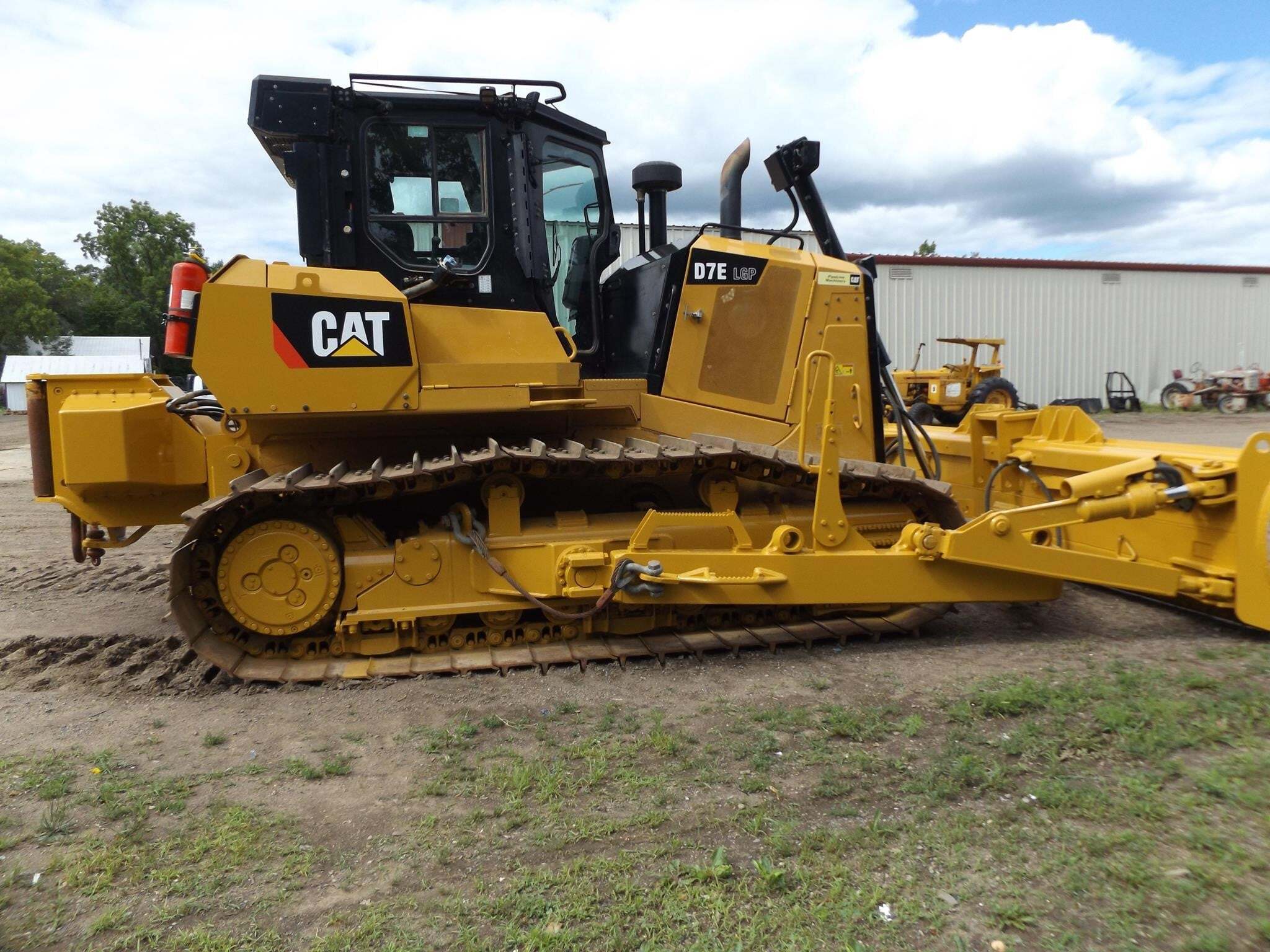 2017 Caterpillar D7E LGP Dozer