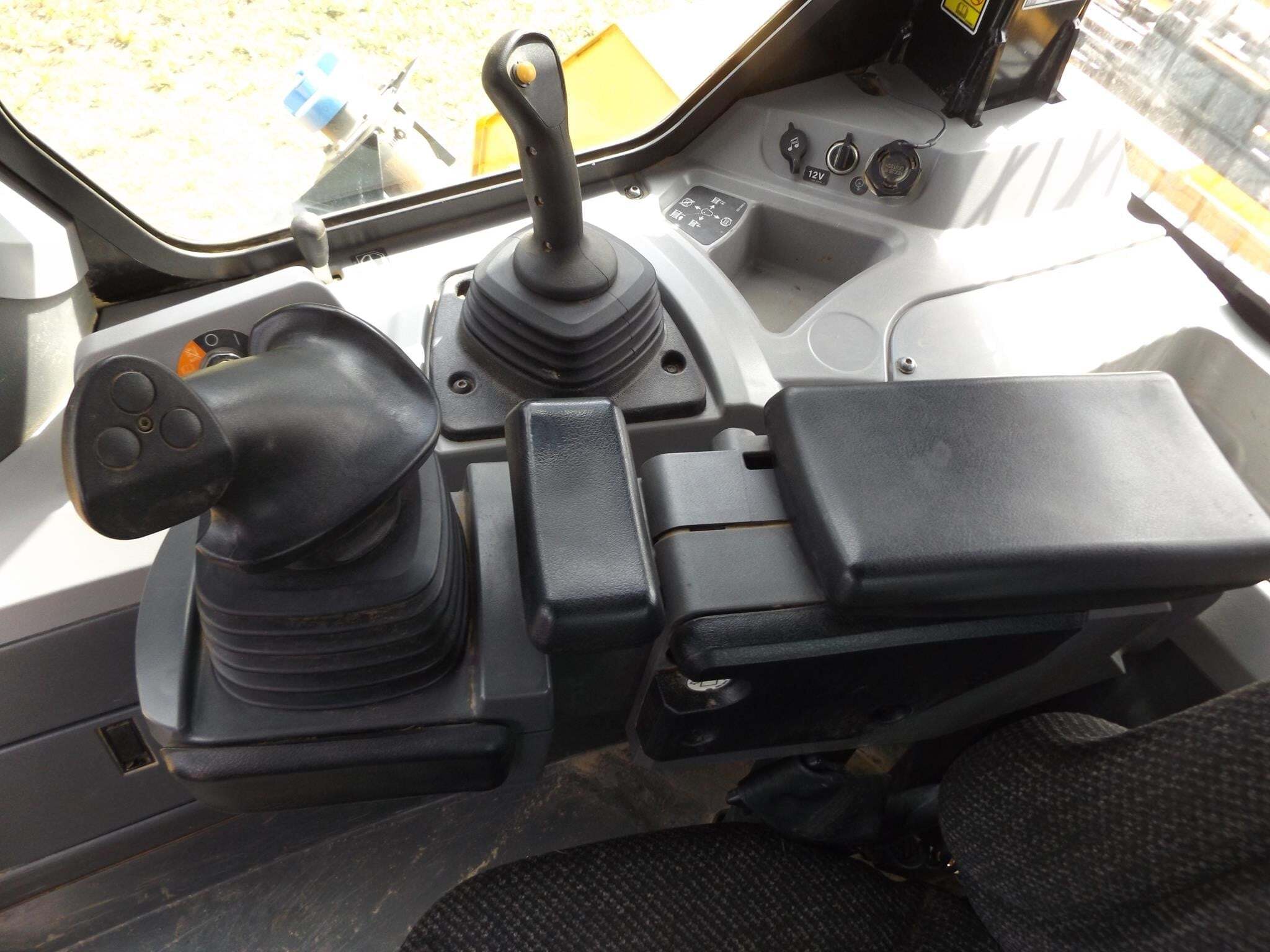 2017 Caterpillar D7E LGP Dozer