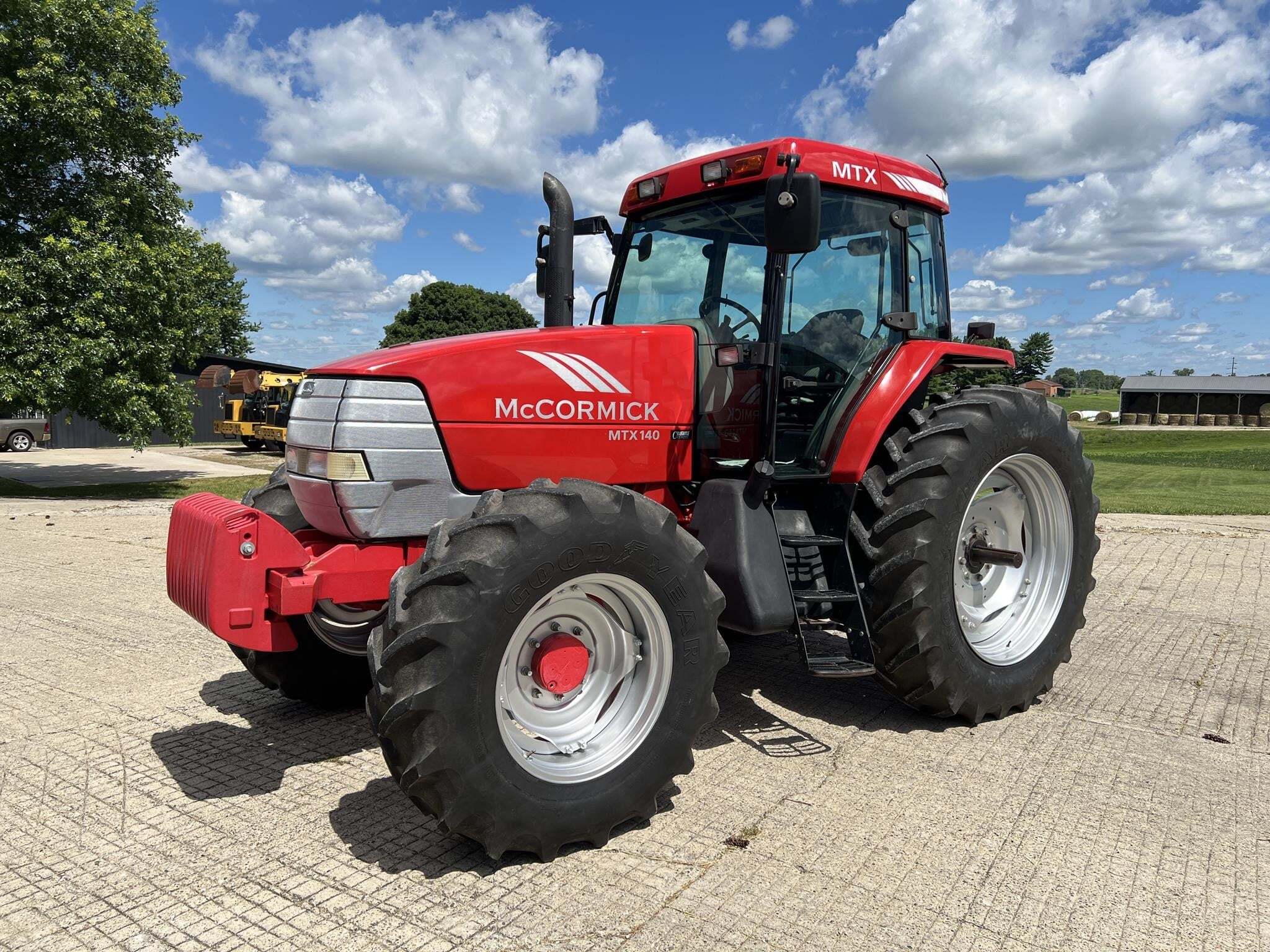 2002 McCormick MTX140 Tractor