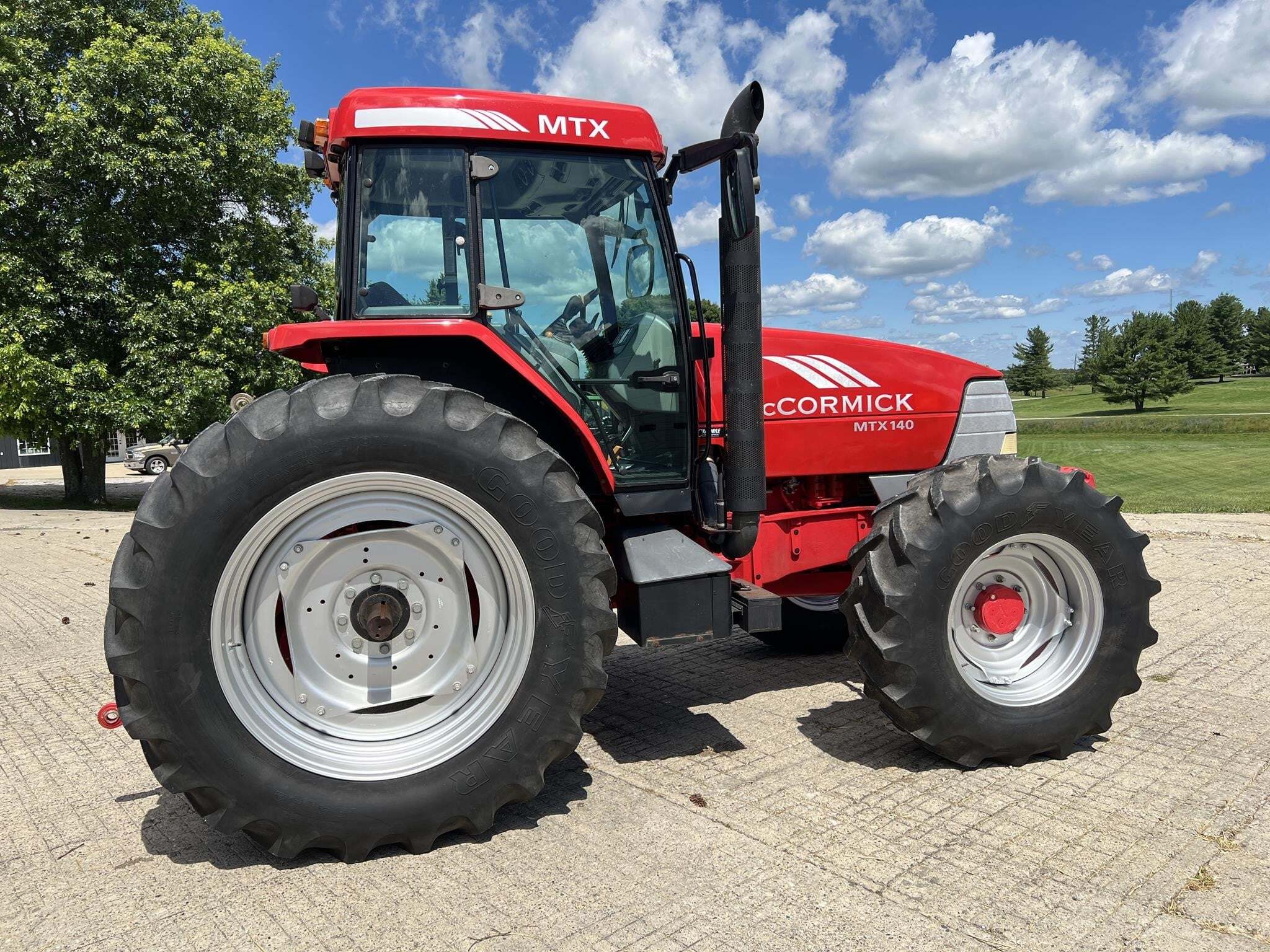 2002 McCormick MTX140 Tractor