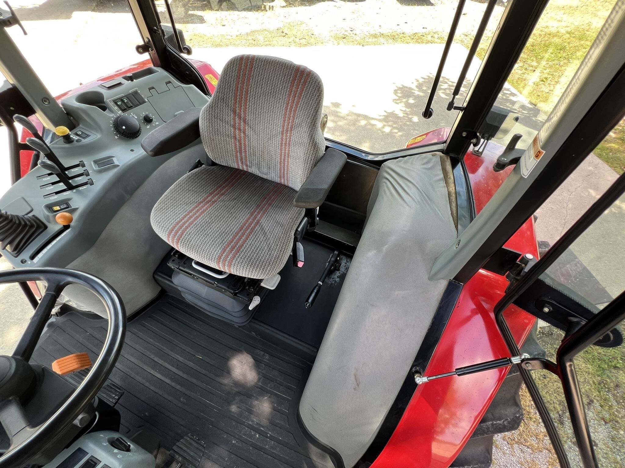 2002 McCormick MTX140 Tractor