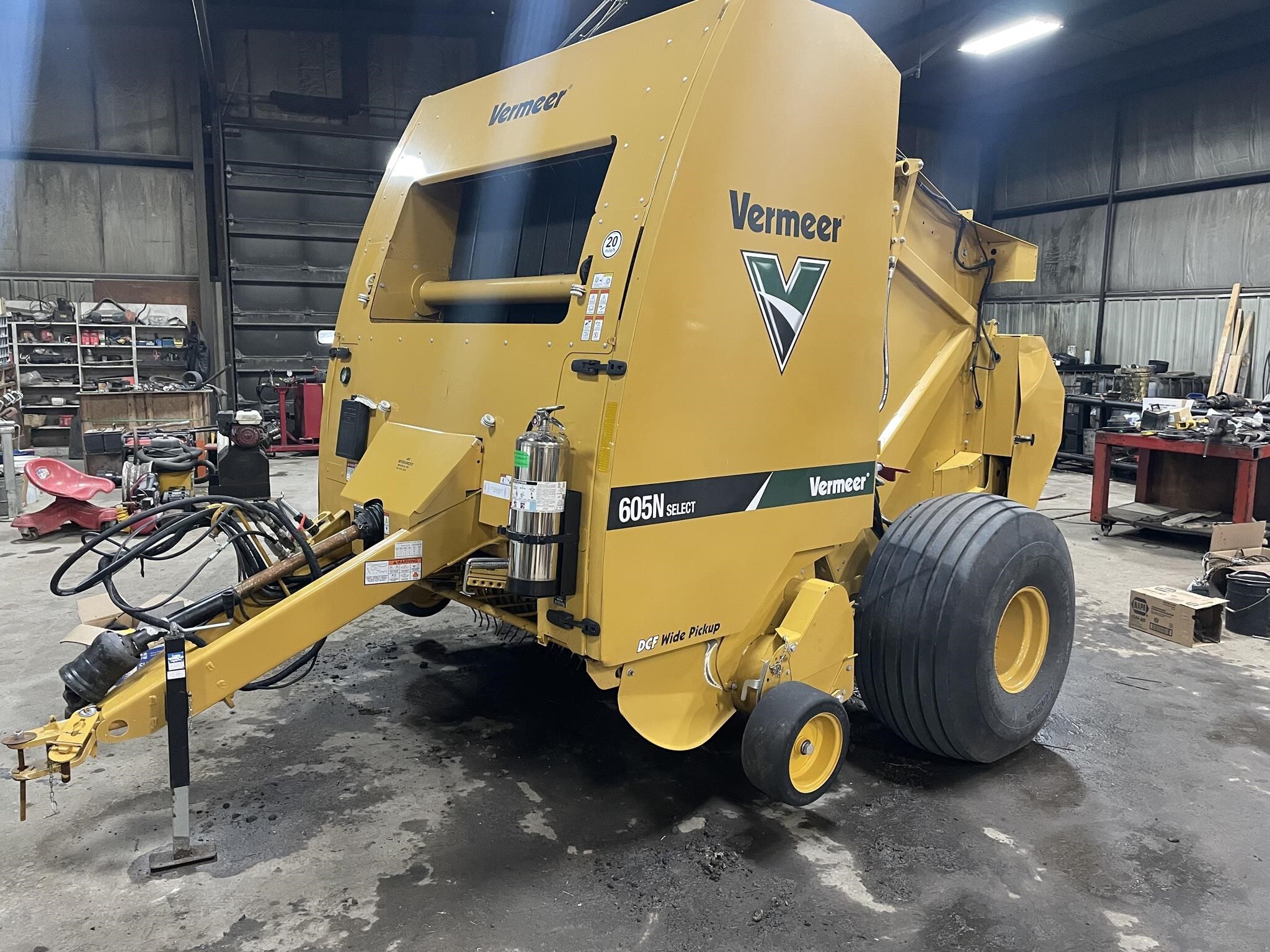 2022 Vermeer 605N Round Baler