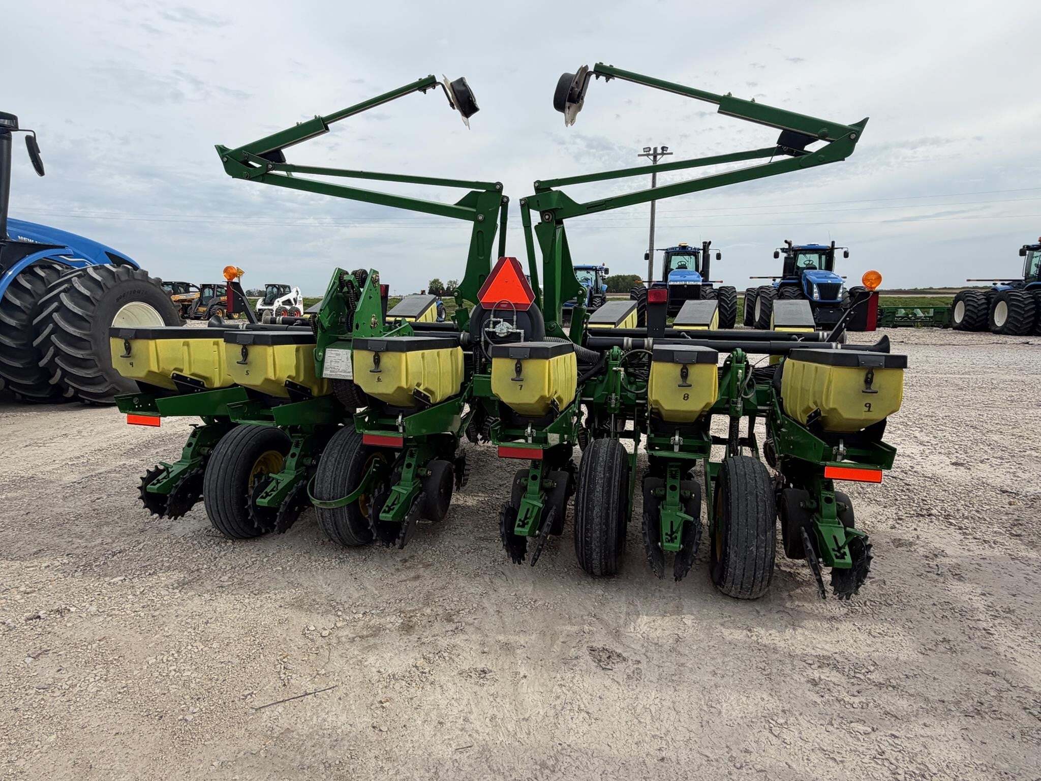 2005 John Deere 1760 Planter
