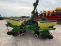 2005 John Deere 1760 Planter