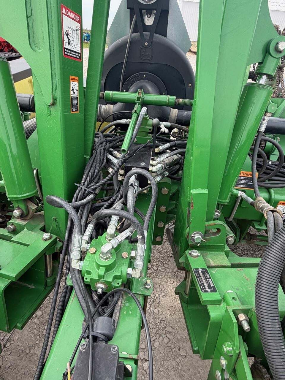 2005 John Deere 1760 Planter