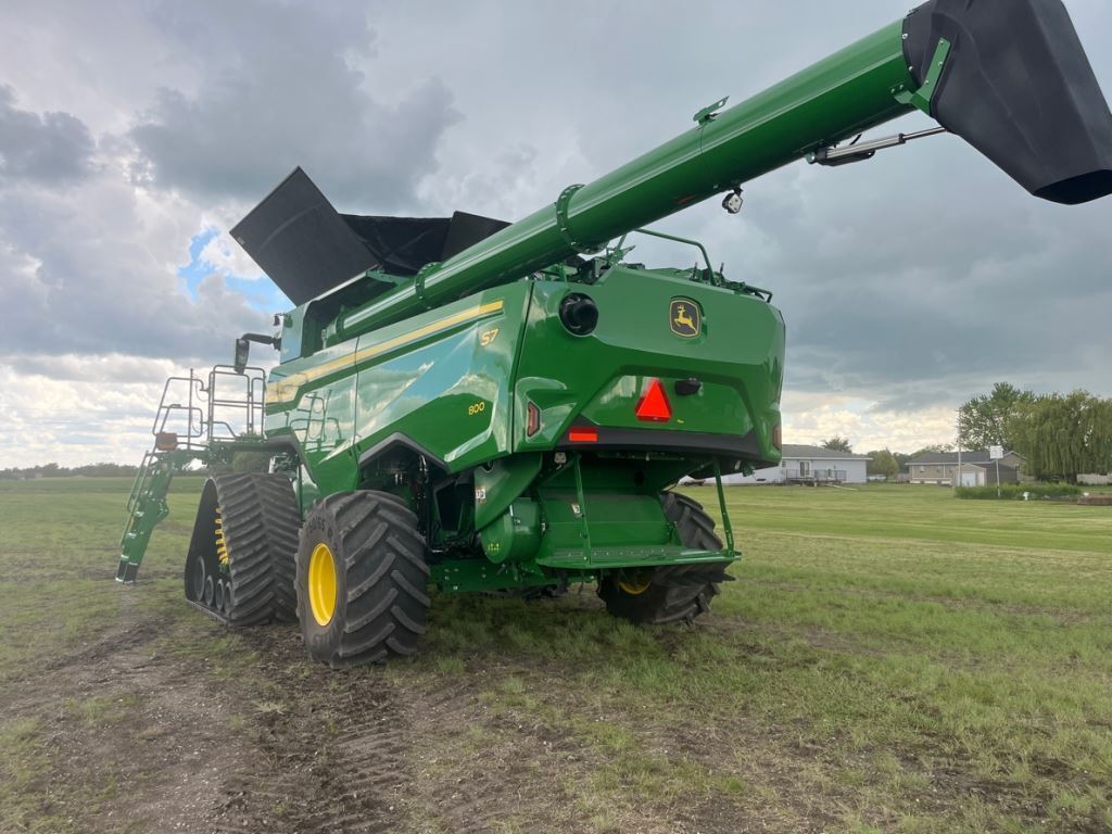 2025 John Deere S7 800 Combine