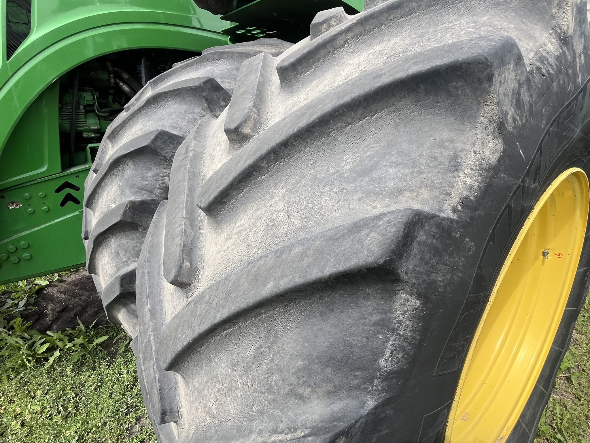 2018 John Deere 9620R Tractor