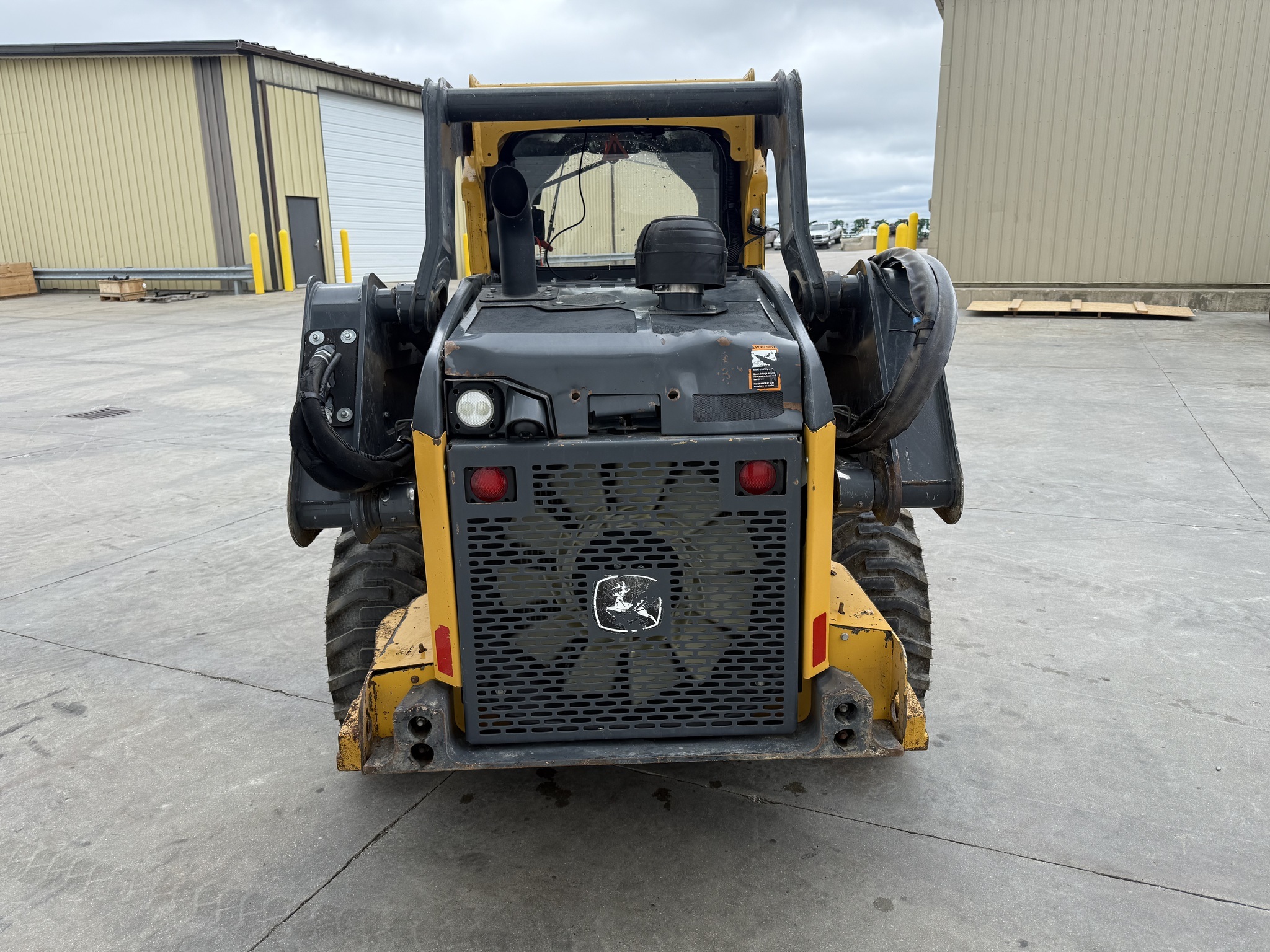 2022 Deere 324G Skid Steer