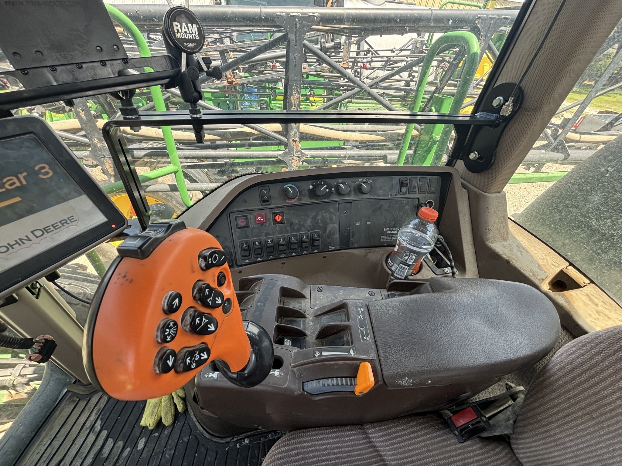 2009 John Deere 4730 Self-Propelled Sprayer