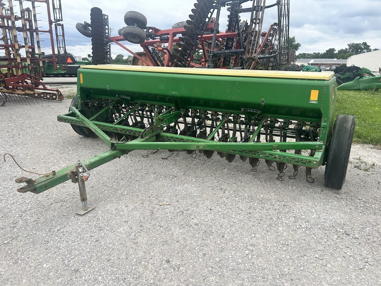  John Deere 8300 Drill