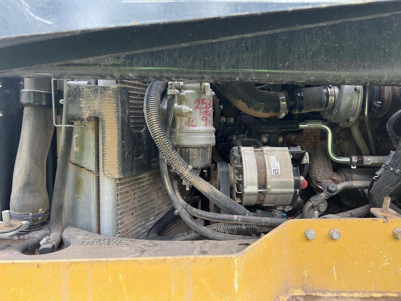 2022 Deere 325G Skid Steer