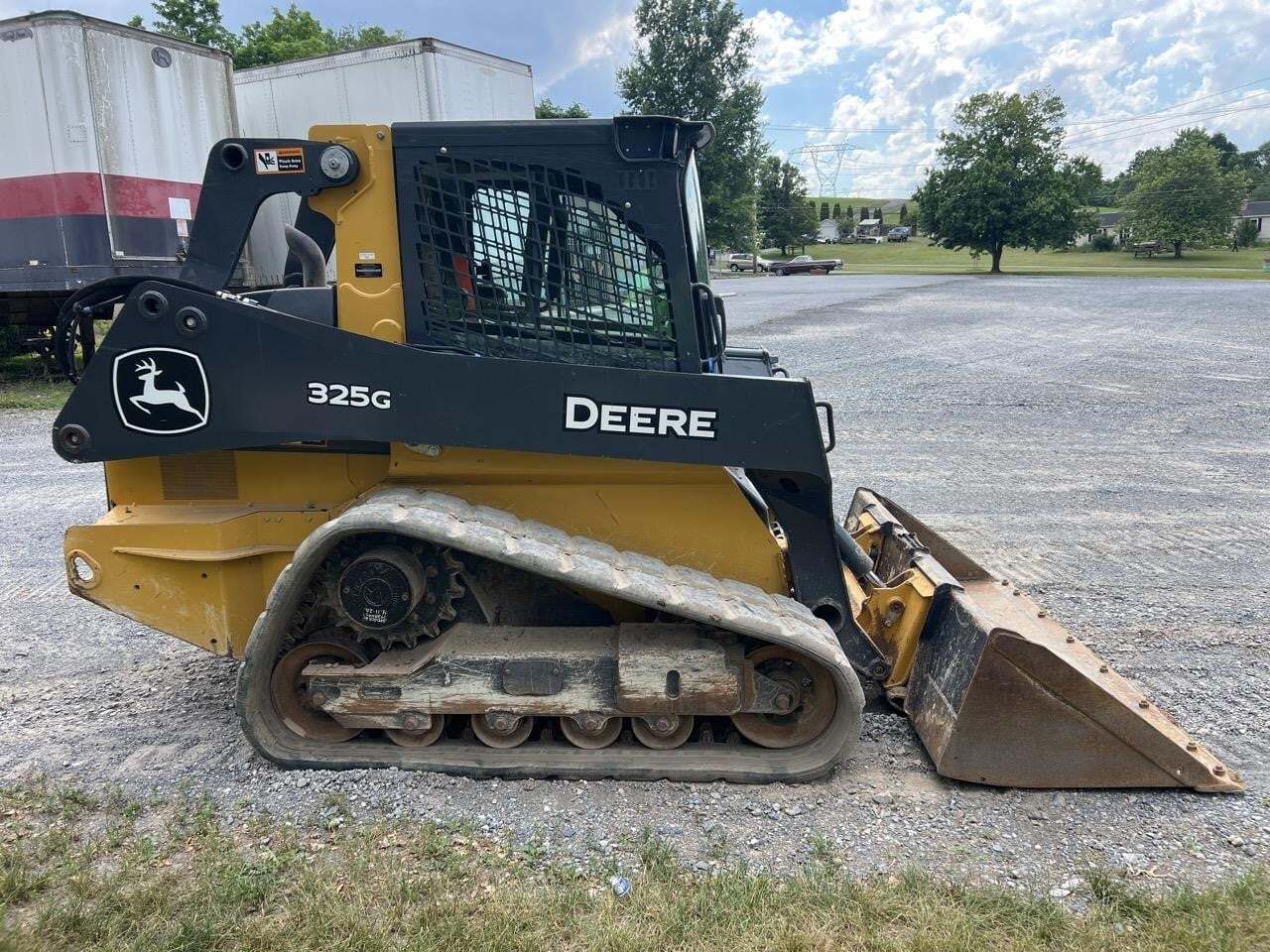 2022 Deere 325G Skid Steer