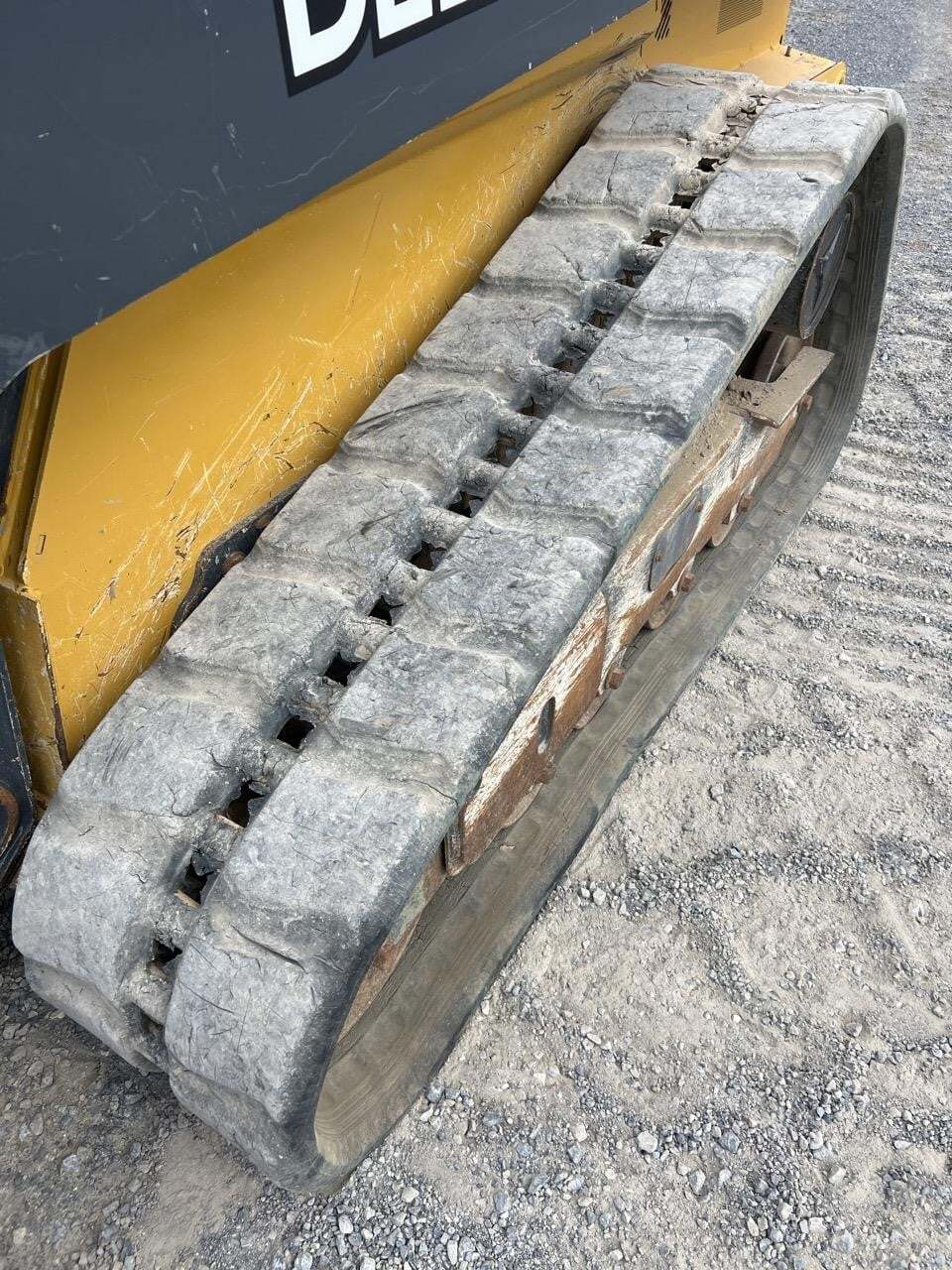 2022 Deere 325G Skid Steer