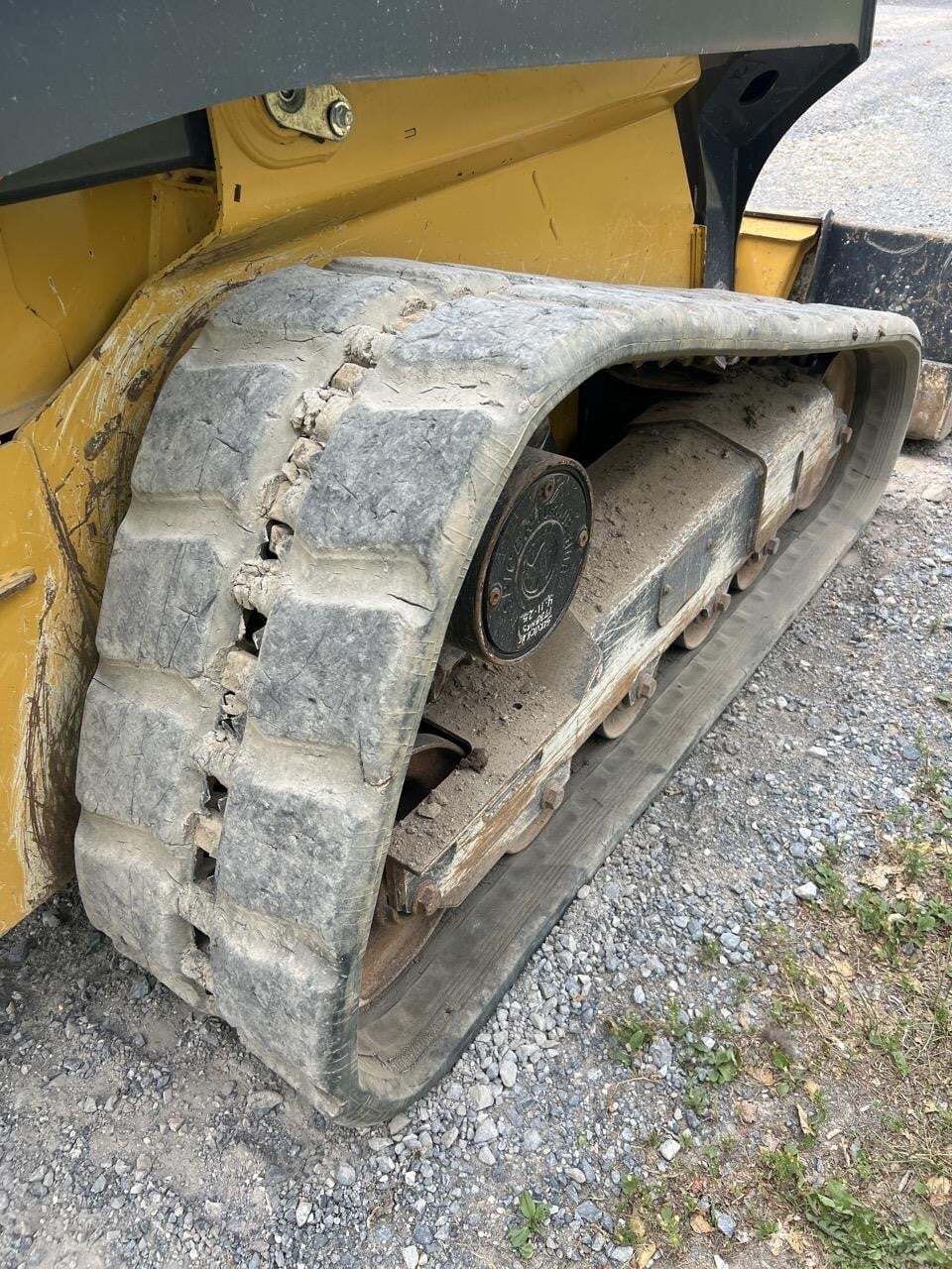 2022 Deere 325G Skid Steer