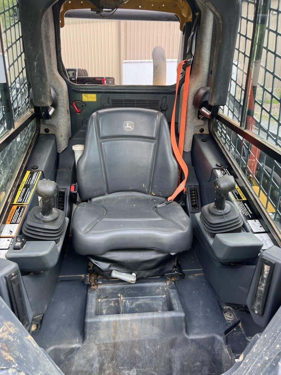2022 Deere 325G Skid Steer