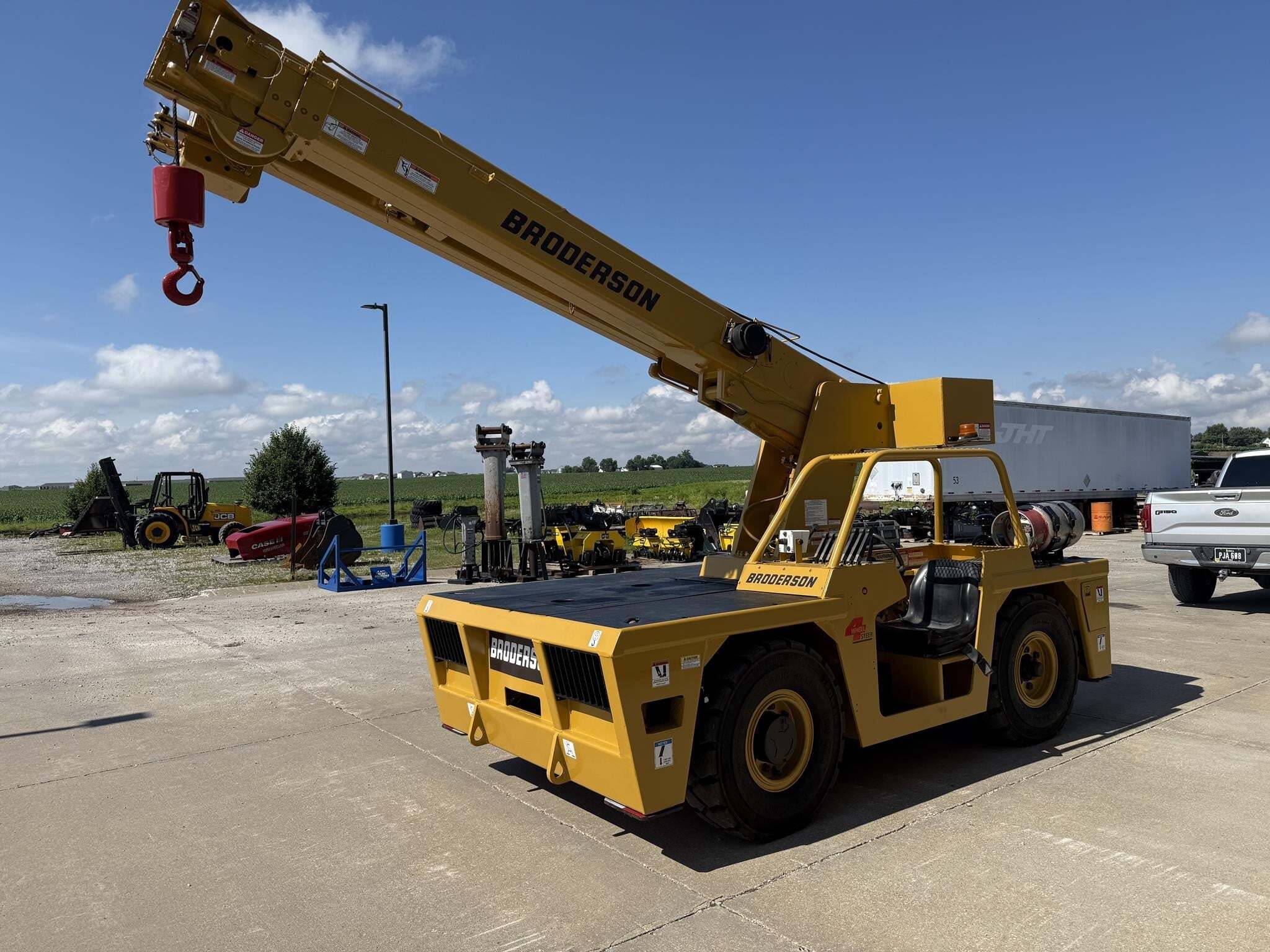 2004 Broderson IC80-3G Crane