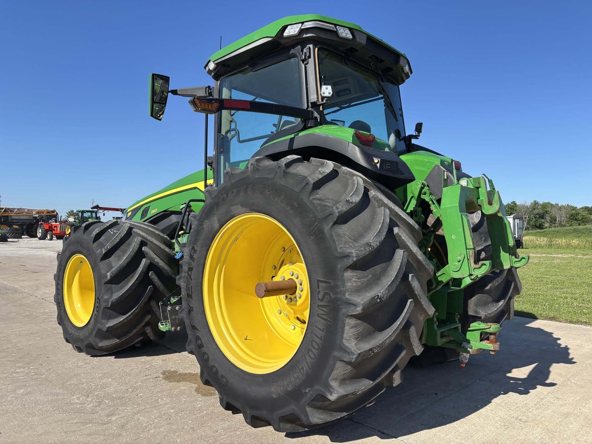 2022 John Deere 8R 340 Tractor