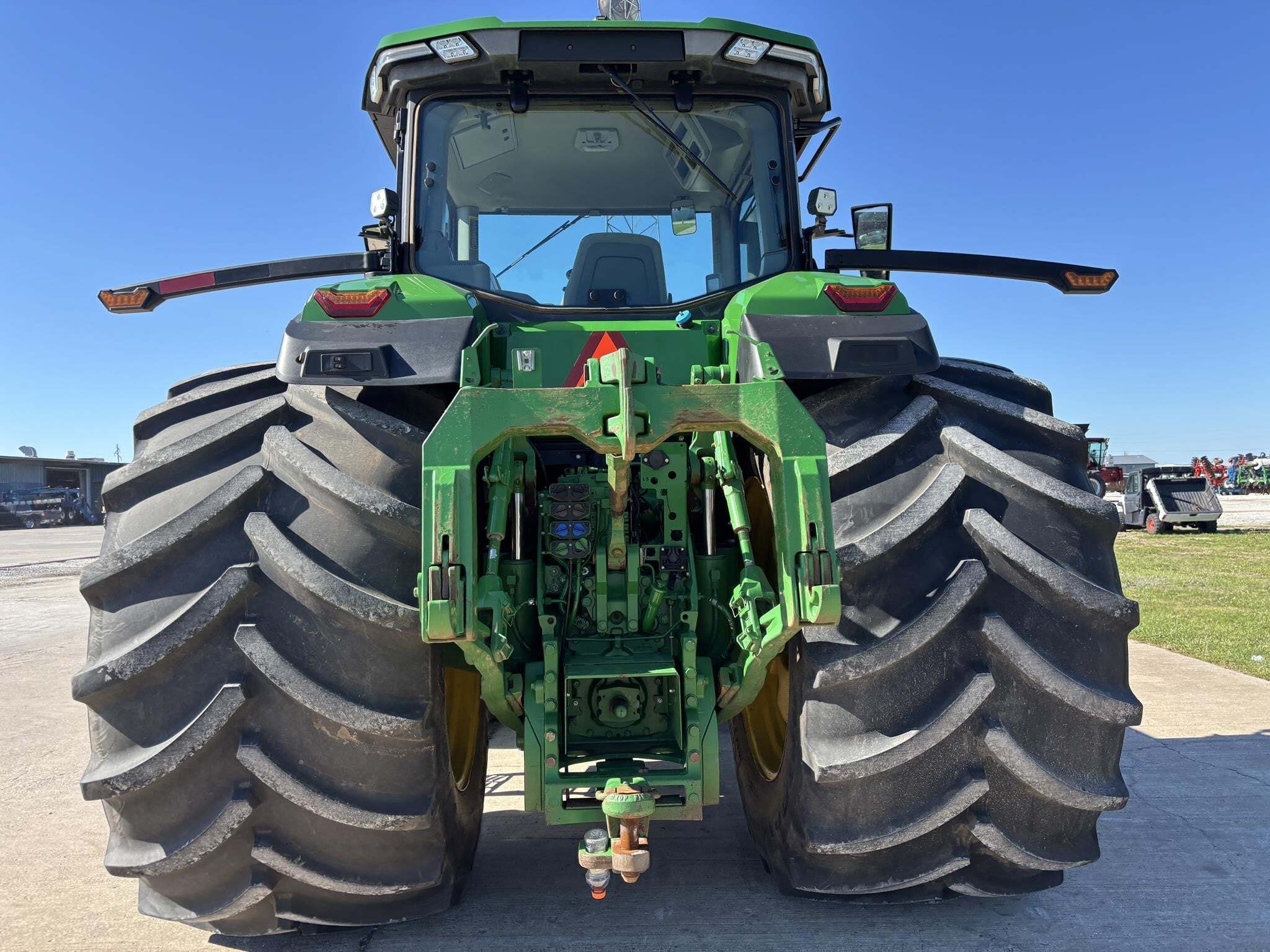 2022 John Deere 8R 340 Tractor