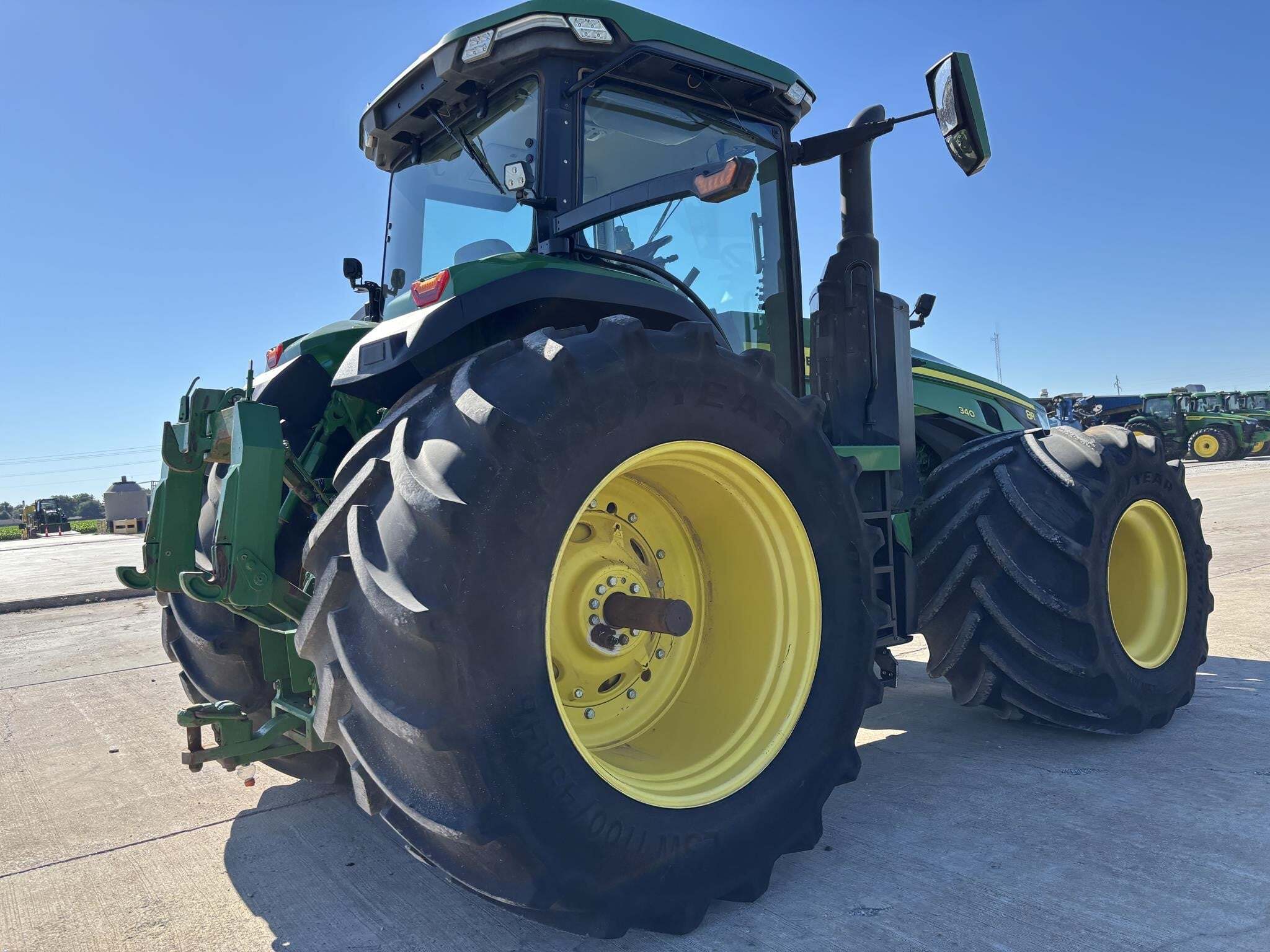 2022 John Deere 8R 340 Tractor